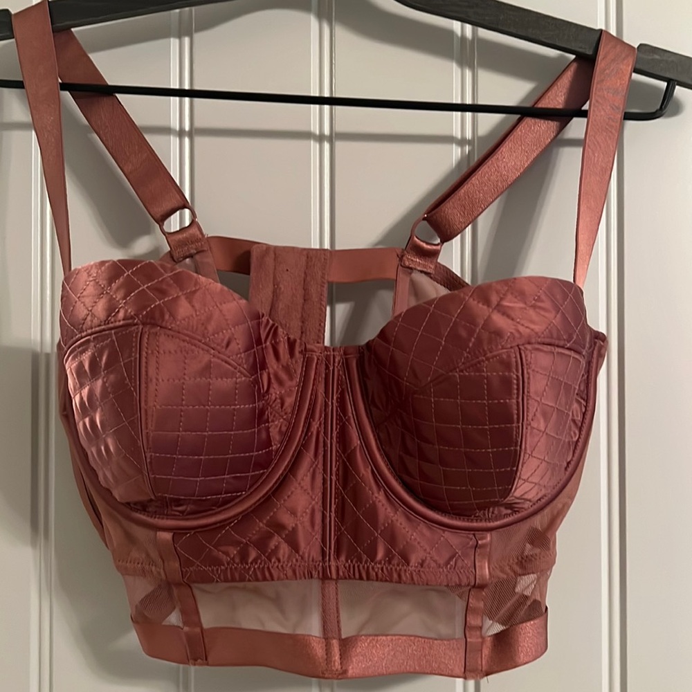 Victoria’s Secret Satin-like Underwire Bra